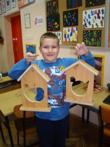 13. Nove hranilice-jabuka i ptičica